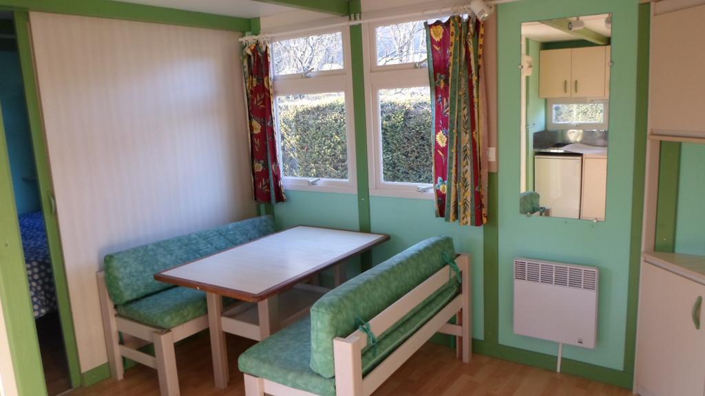Camping Les Pinasses La Chapelle  Exterior foto